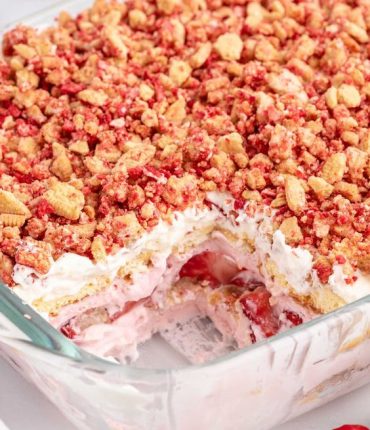 Strawberry Shortcake Icebox Cake