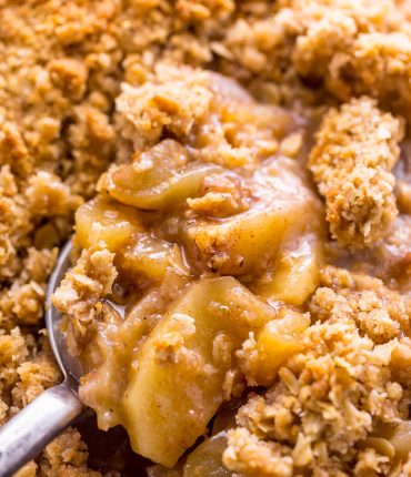 Chai Spice Apple Crisp